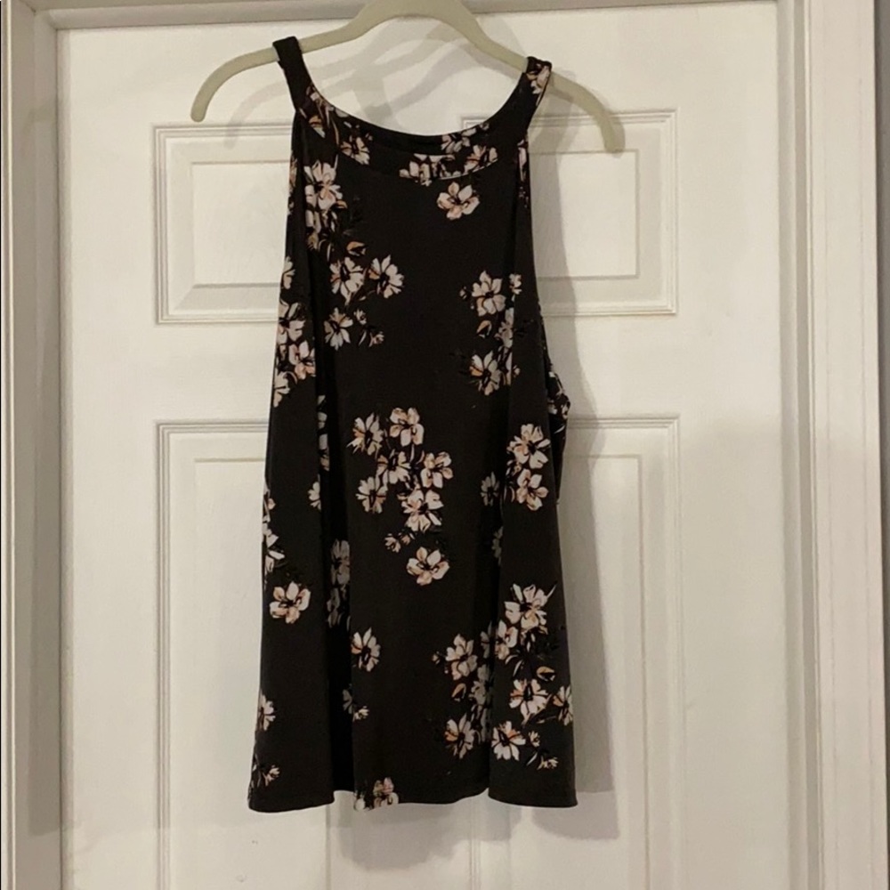 Torrid floral and grey top